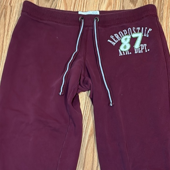 Aeropostale Y2K Burgundy CapriJoggers with Logo, Medium - Picture 2 of 9